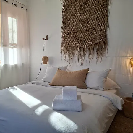 Guest house Mas Notre-dame, Adults Only, Situation Ideale, Grand Jardin Paisible 3*